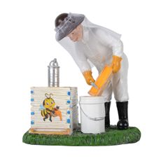 Willab Ornamental figure with Beekeeper and Hive Bucket