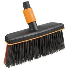Yard Brush Fiskars