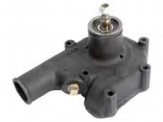 Water pump 748737R91 with seal, for efficient heat management in tractors.